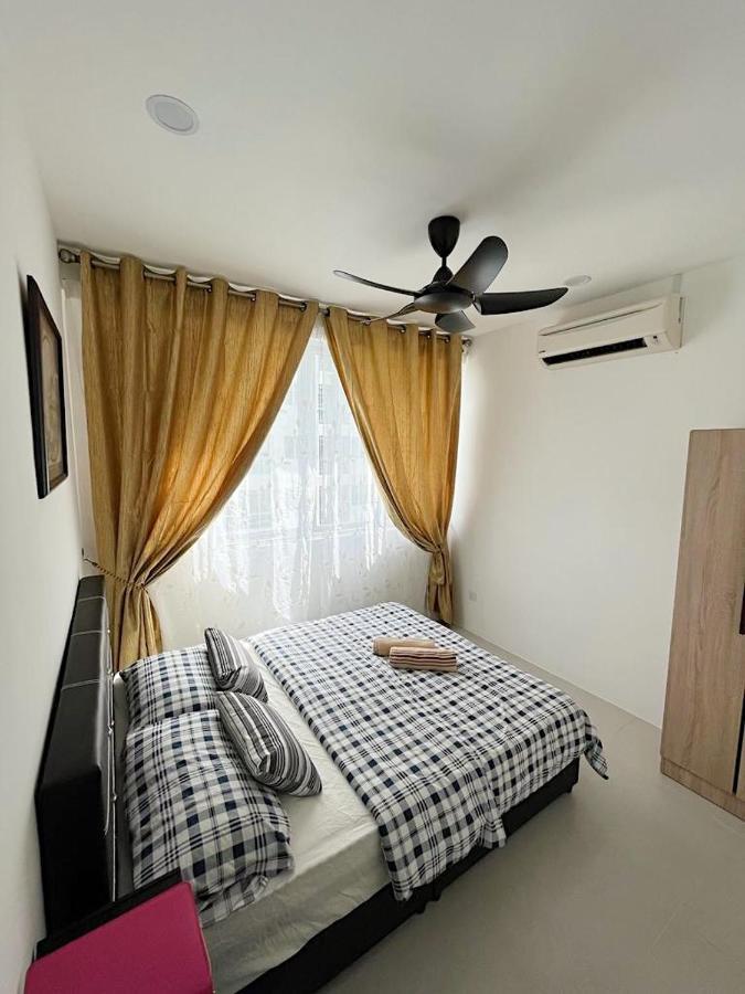 Aina Staycation, Metrocity Kuching Kültér fotó